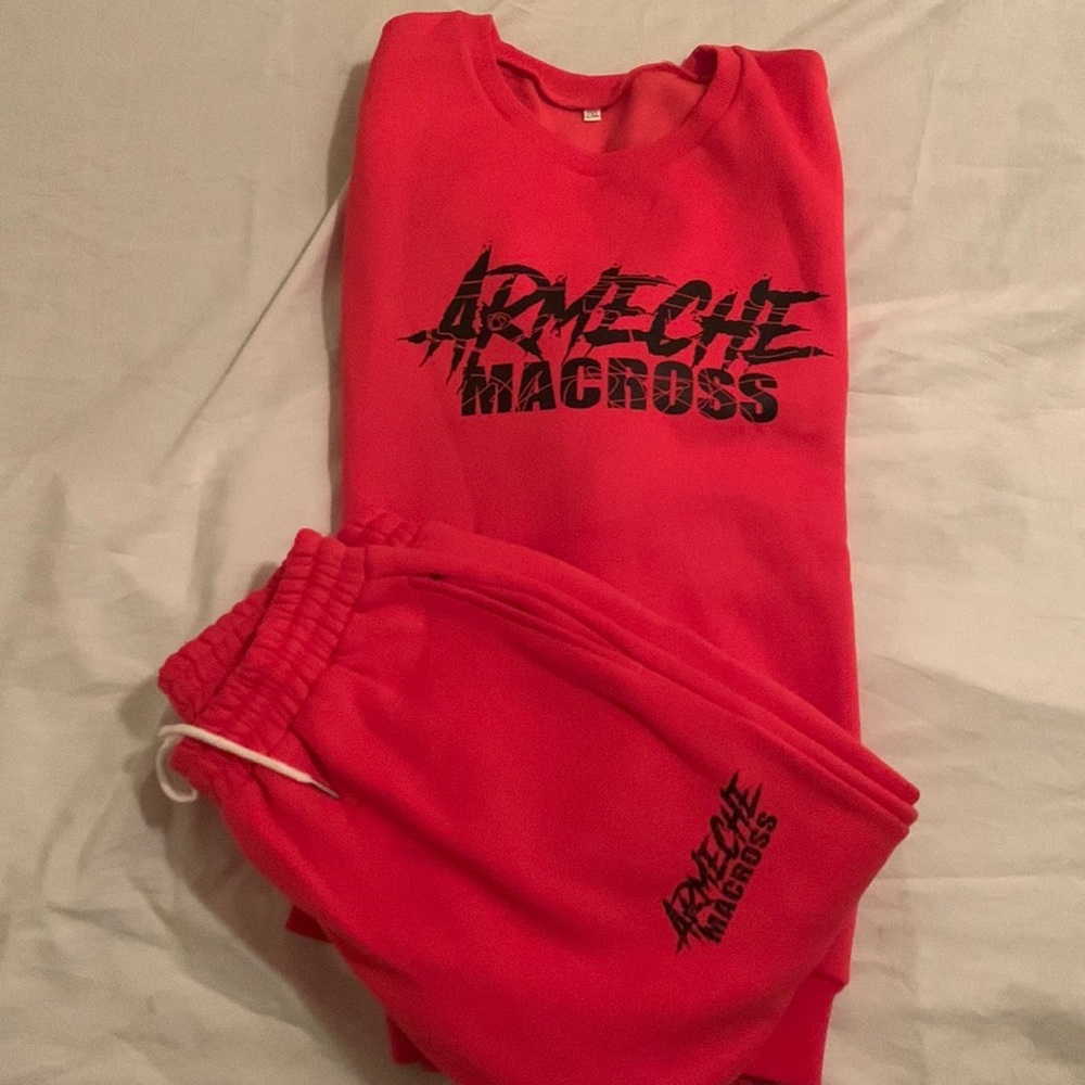 TOP QUALITY/ APPARELL